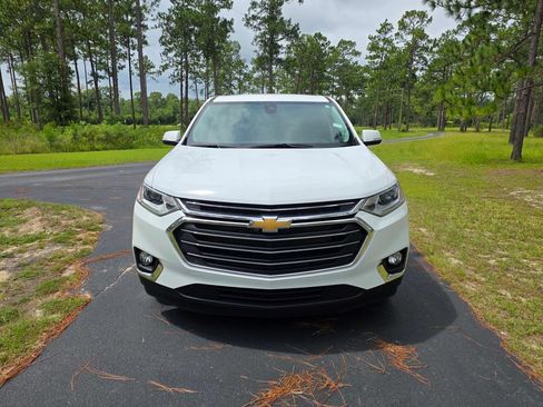 Used 2021 Chevrolet Traverse LT FWD image 8