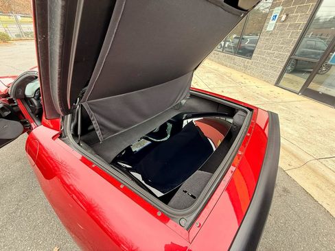 Used 2002 Chevrolet Corvette Coupe w/ Preferred Equipment Group2 image 11