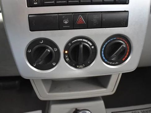 Used 2009 Chrysler PT Cruiser FWD image 26