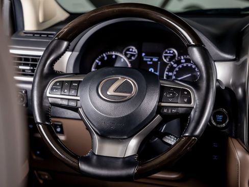 Used 2023 Lexus GX 460 Premium image 31