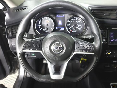 Used 2018 Nissan Rogue S image 10