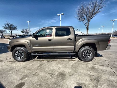 Used 2013 Toyota Tacoma PreRunner w/ SR5 Pkg image 3