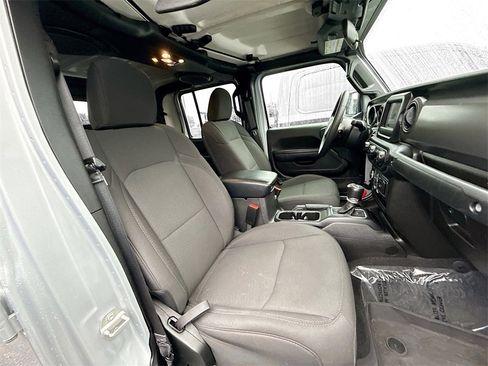 Used 2023 Jeep Gladiator Willys image 31