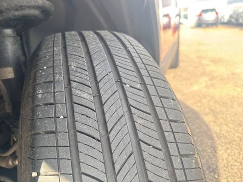 Used 2023 Toyota RAV4 XLE image 44