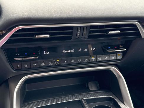 Certified 2025 MAZDA CX-70 3.3 Turbo S w/ Premium Package image 21