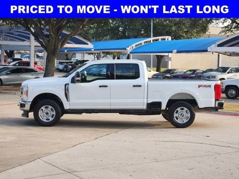 Used 2025 Ford F250 XLT w/ FX4 Off-Road Package image 12