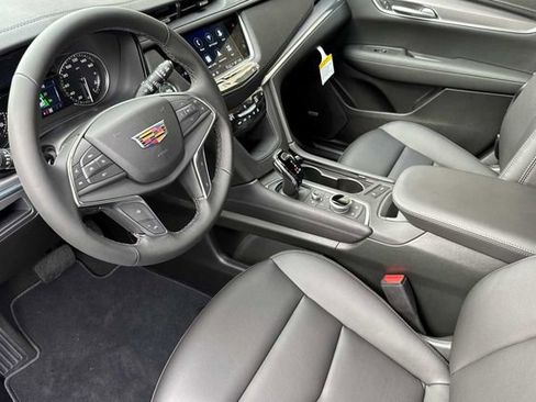 New 2026 Cadillac XT5 Luxury w/ LPO, Floor Liner Package image 10