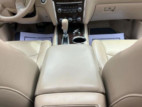 Used 2015 Nissan Pathfinder Platinum w/ Family Entertainment Package image 24