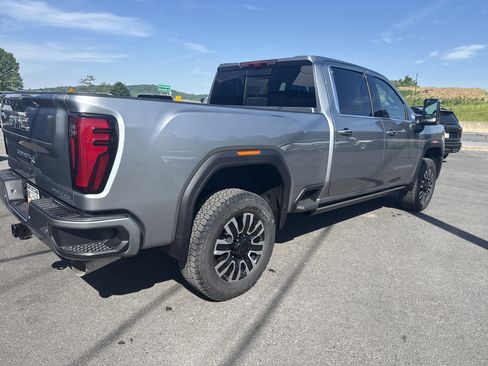 New 2026 GMC Sierra 2500 Denali Ultimate w/ Max Trailering Package AWD/4WD image 3