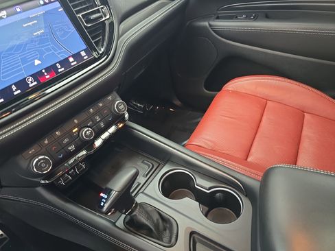 Used 2024 Dodge Durango SRT AWD/4WD image 25