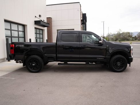 Used 2025 Ford F350 Lariat w/ Lariat Ultimate Package AWD/4WD image 11
