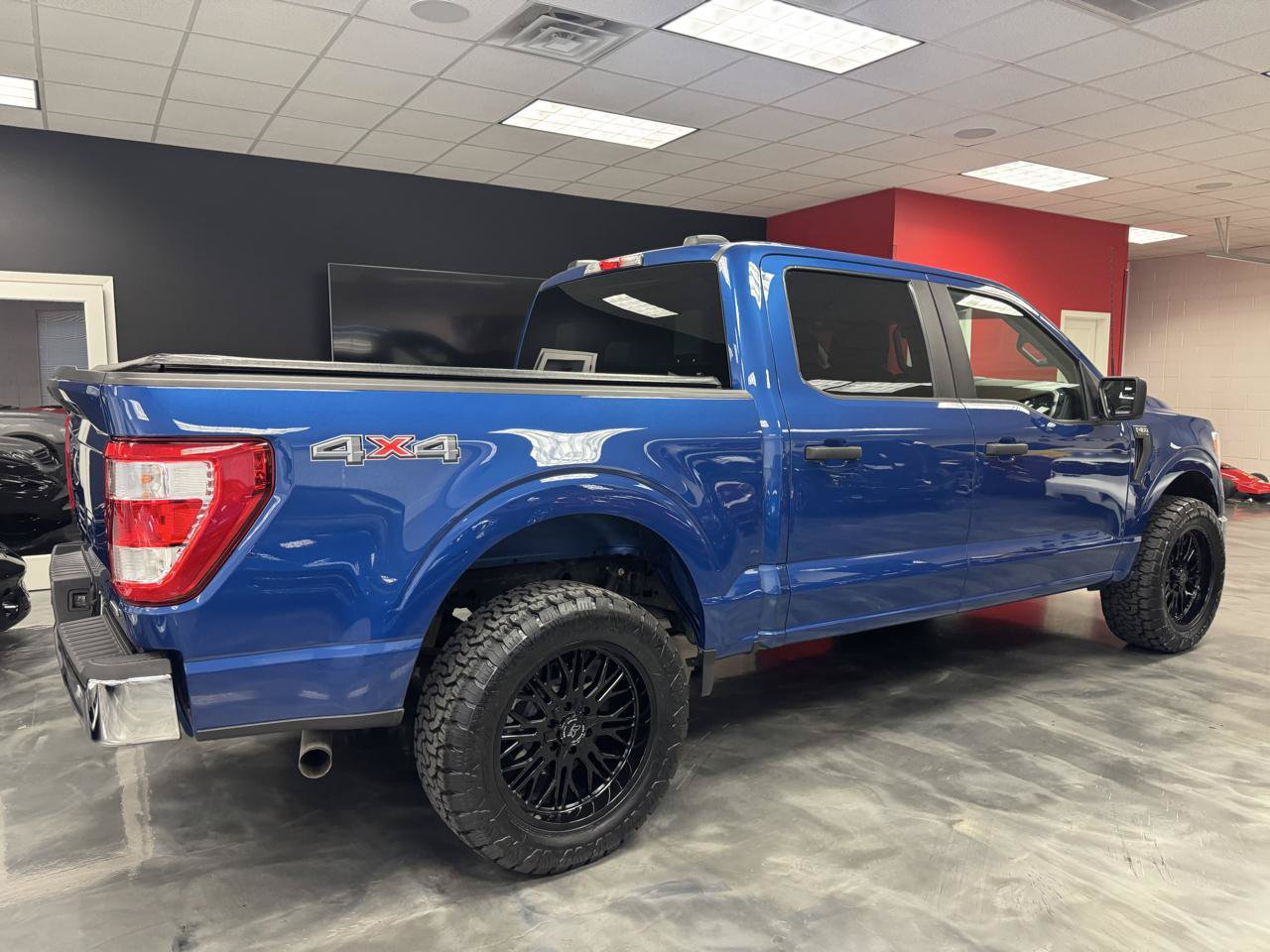 Used 2022 Ford F150 XL w/ Equipment Group 101A High AWD/4WD image 8