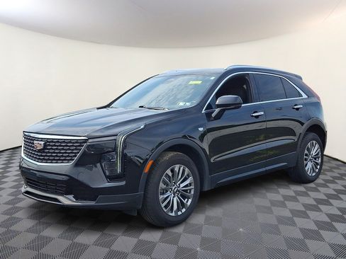 Used 2024 Cadillac XT4 Premium Luxury AWD/4WD image 3