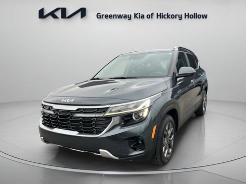 Used 2024 Kia Seltos S AWD/4WD image 3