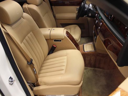 Used 2007 Rolls-Royce Phantom Sedan RWD image 24