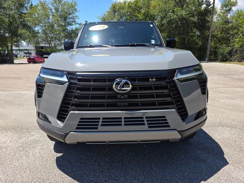 Used 2024 Lexus GX 550 AWD/4WD image 8