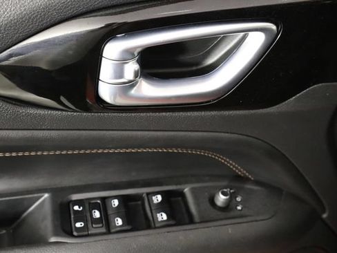 Used 2023 Jeep Compass Limited AWD/4WD image 19