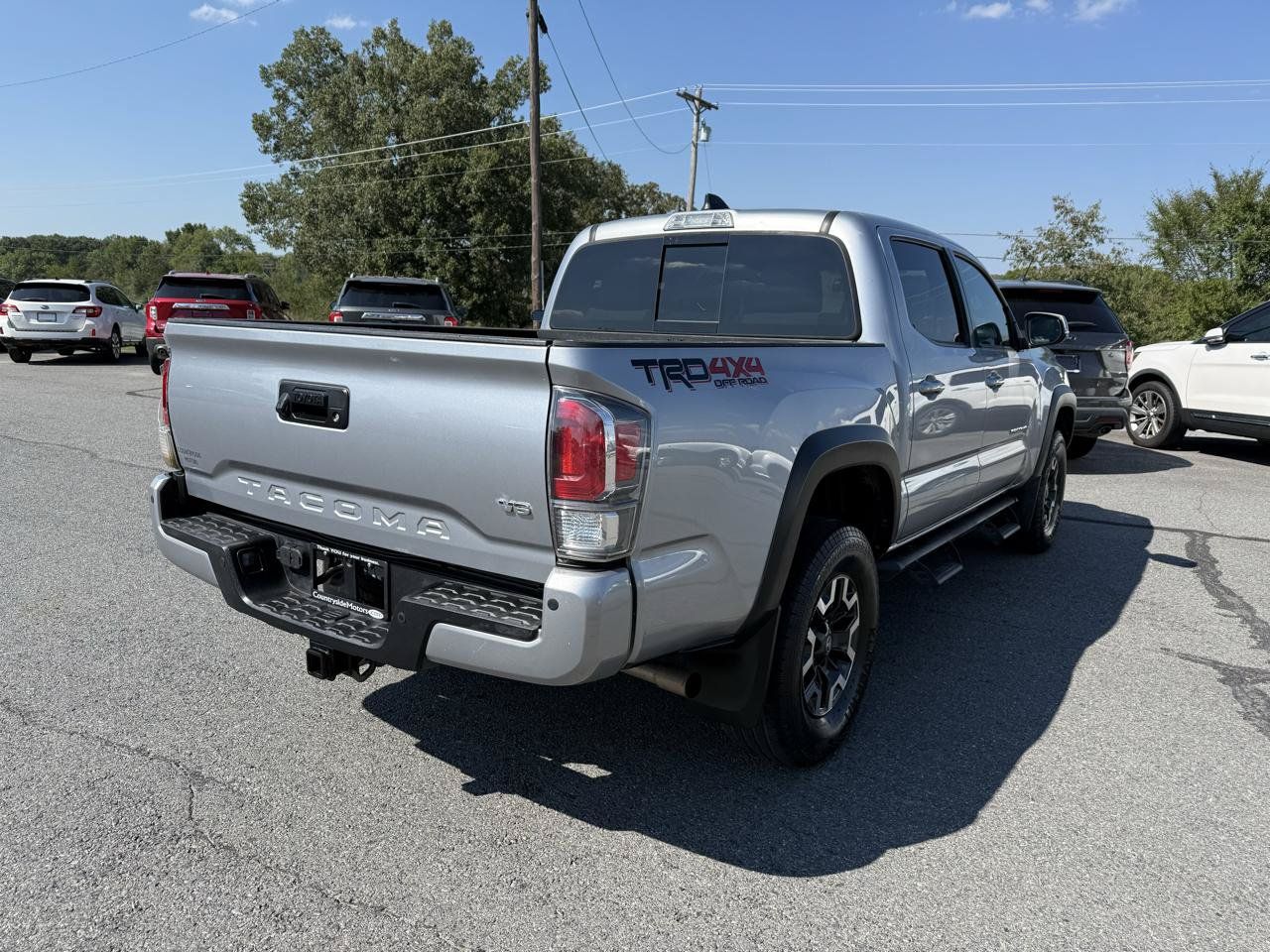 Used 2020 Toyota Tacoma TRD Off-Road w/ Technology Package AWD/4WD image 6