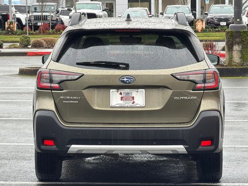 Used 2023 Subaru Outback Limited image 5