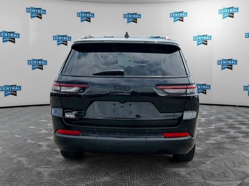 Used 2023 Jeep Grand Cherokee L Limited w/ Black Appearance Package AWD/4WD image 5