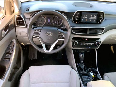 Used 2019 Hyundai Tucson SE w/ Cargo Package image 6