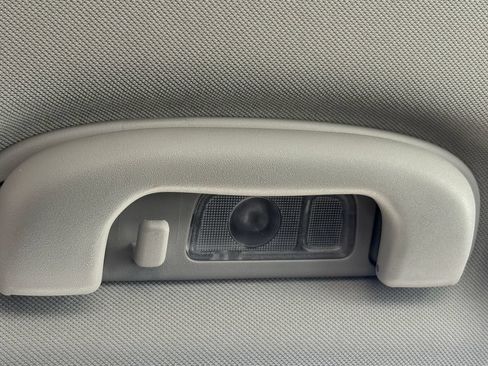 Used 2024 Chevrolet Equinox LS w/ LS Convenience Package FWD image 29