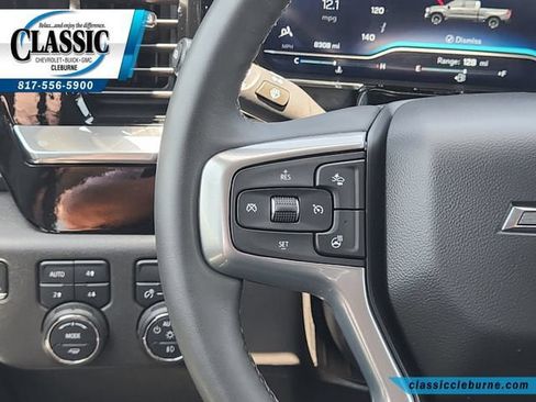 Used 2024 Chevrolet Silverado 1500 RST w/ Z71 Off-Road Package AWD/4WD image 27