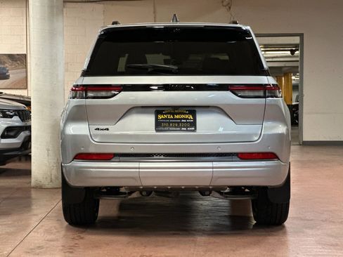 New 2026 Jeep Grand Cherokee Limited image 4