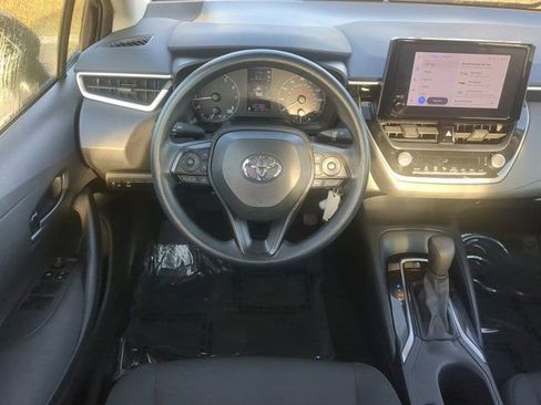 Used 2023 Toyota Corolla LE image 15