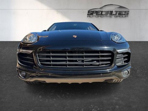 Used 2018 Porsche Cayenne Platinum Edition w/ Premium Package AWD/4WD image 25