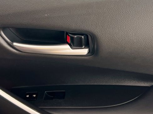 Used 2023 Toyota Corolla SE image 32