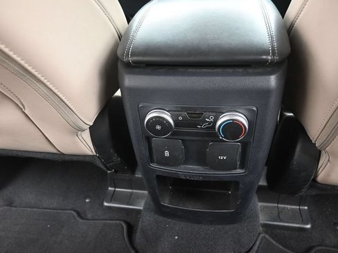 Used 2021 Ford Explorer XLT w/ Equipment Group 202A RWD image 14