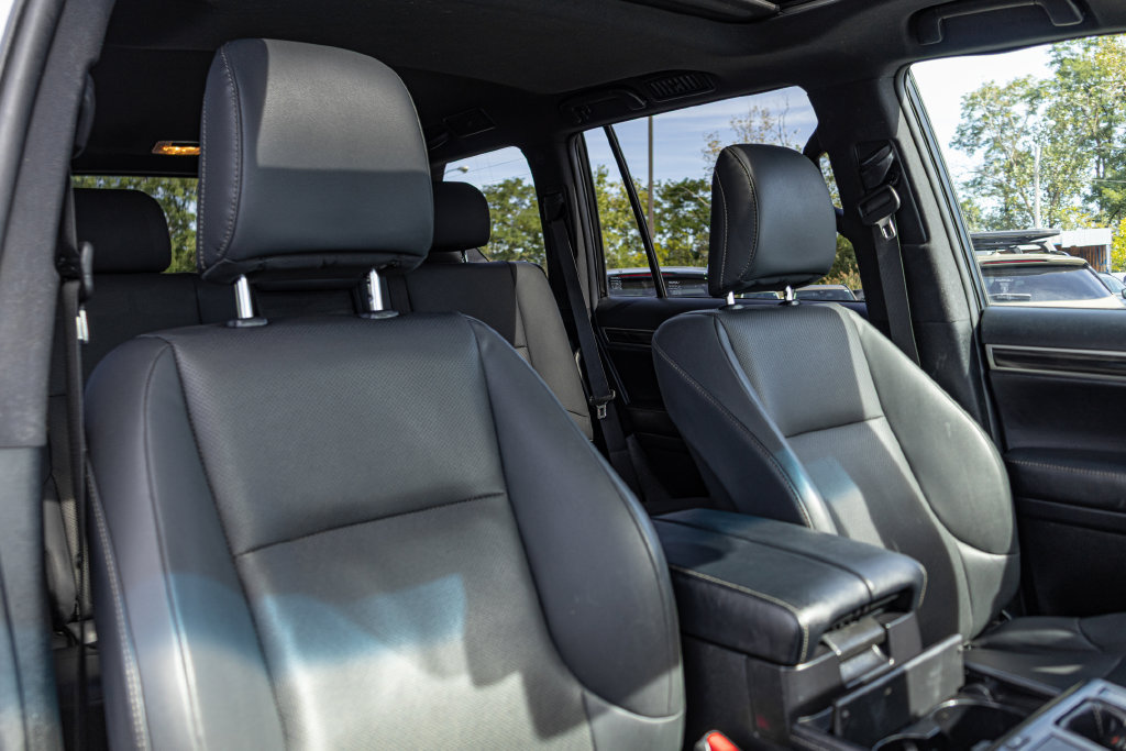 Used 2023 Lexus GX 460 Premium w/ Premium Package AWD/4WD image 35