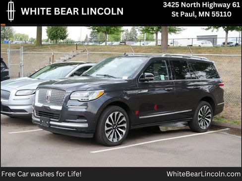 Used 2024 Lincoln Navigator Reserve AWD/4WD image 1
