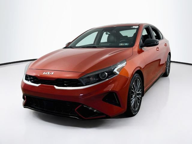 Used 2023 Kia Forte GT-Line w/ GT-Line Premium Package FWD image 3