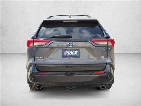 Used 2021 Toyota RAV4 SE w/ Weather & Moonroof Package AWD/4WD image 6