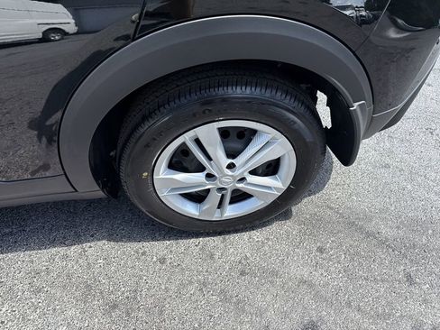 New 2025 Nissan Kicks Play S image 21