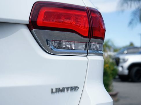 Used 2022 Jeep Grand Cherokee Limited image 50