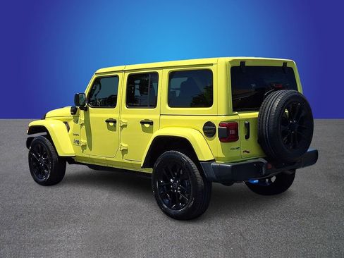 Used 2024 Jeep Wrangler Unlimited Sahara AWD/4WD image 6