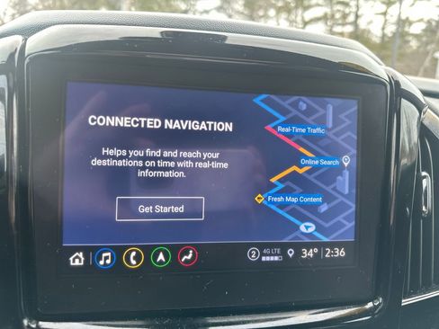 Used 2023 Chevrolet Traverse RS image 18