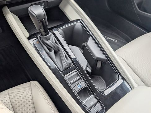 Certified 2024 Honda Accord EX-L image 19