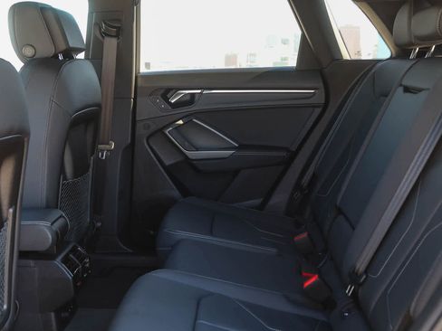 New 2025 Audi Q3 2.0T Premium image 27