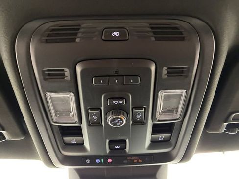 Certified 2024 Cadillac Escalade Premium Luxury w/ Performance Package AWD/4WD image 29