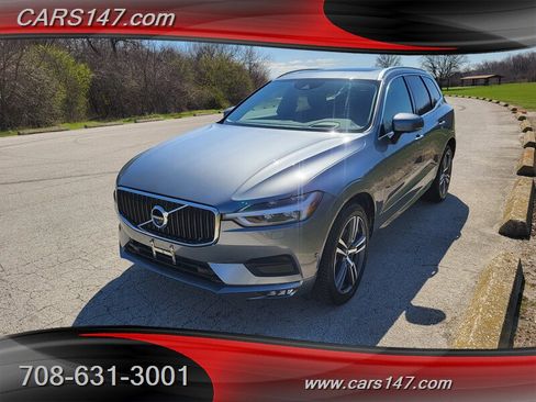 Used 2018 Volvo XC60 T6 Momentum w/ Advanced Package image 1