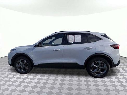 Certified 2025 Ford Escape ST-Line Select AWD/4WD image 6