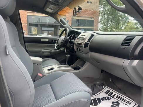 Used 2007 Toyota Tacoma PreRunner image 10