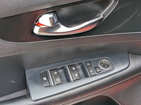 Used 2020 Kia Forte GT-Line image 11