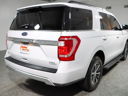Used 2021 Ford Expedition XLT image 7
