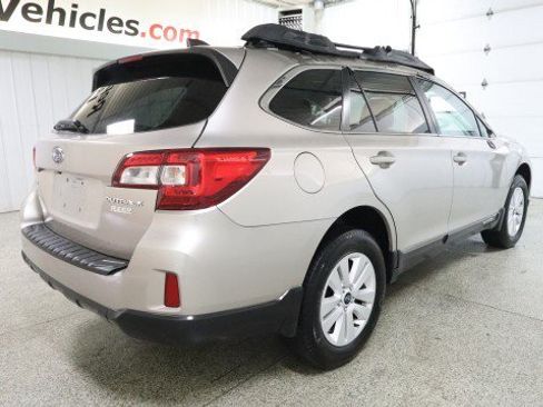 Used 2017 Subaru Outback 2.5i Premium AWD/4WD image 6