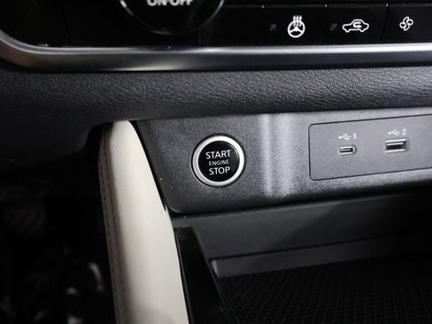 Used 2023 Nissan Rogue SL AWD/4WD image 40